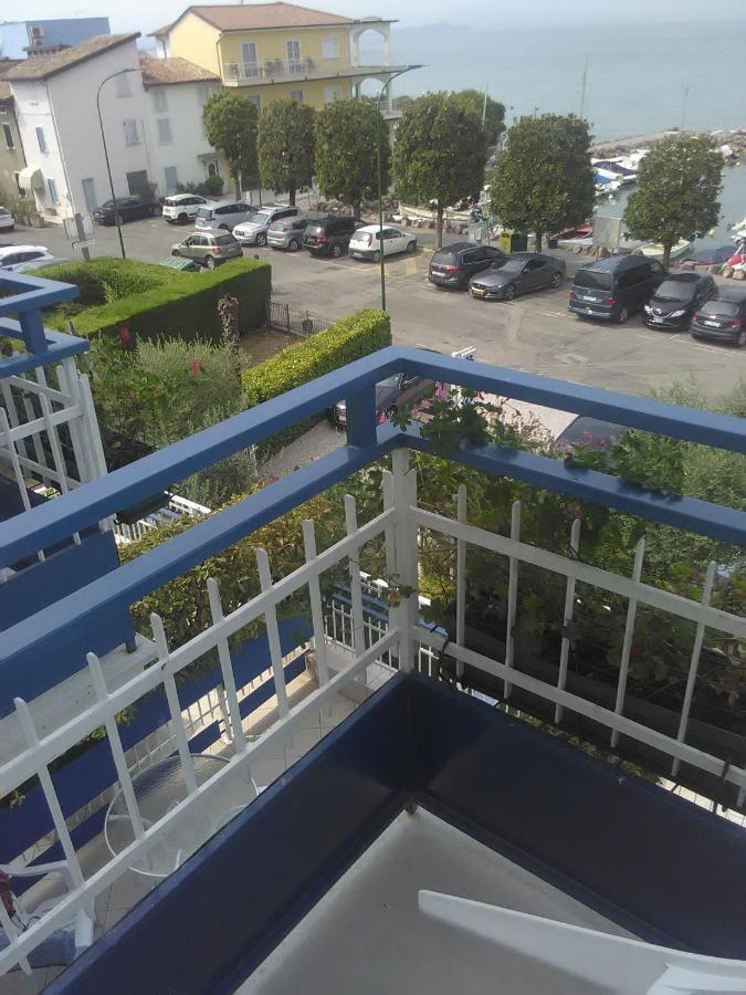 Hotel Cristallo Песк'єра-дель-Гарда Екстер'єр фото